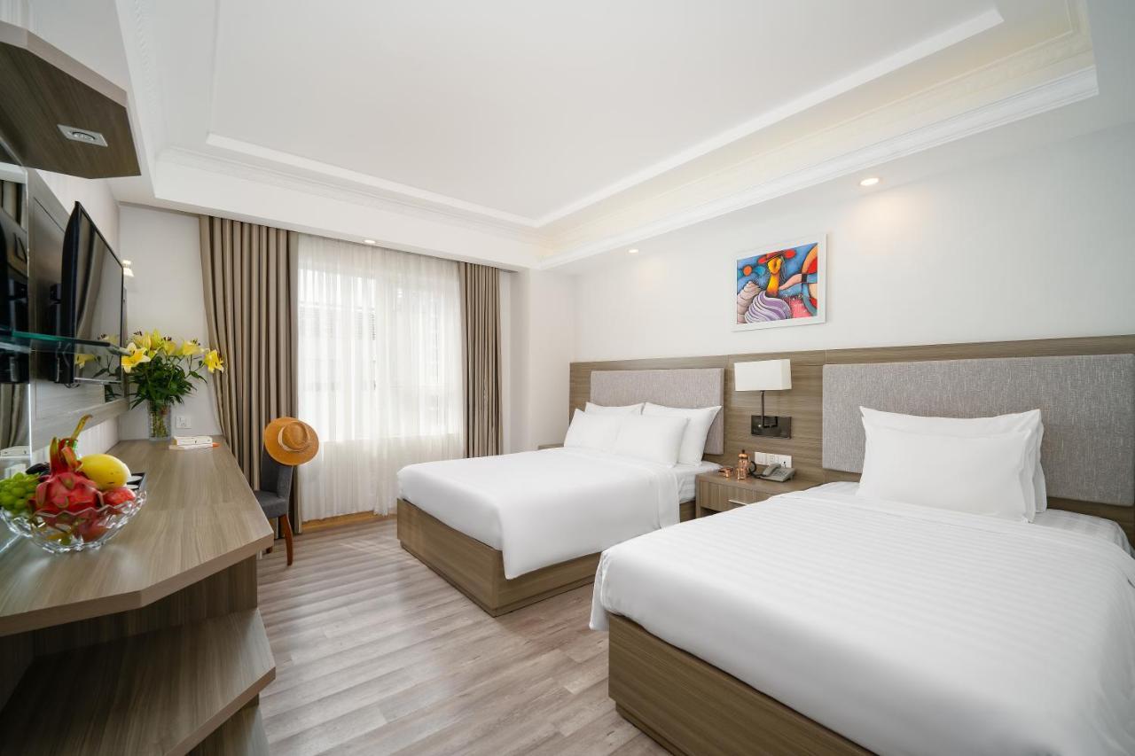 Royal Beach Hotel Da Nang Exterior foto