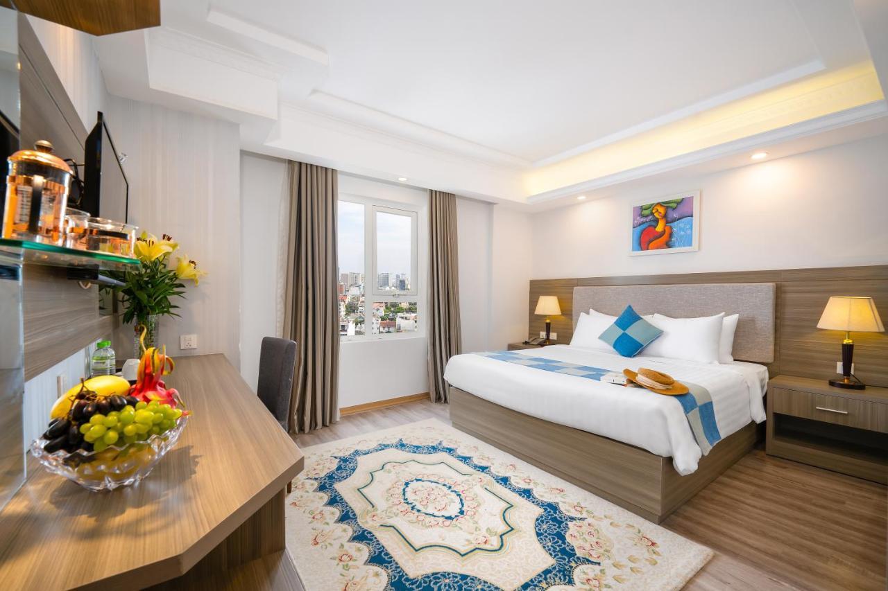 Royal Beach Hotel Da Nang Exterior foto