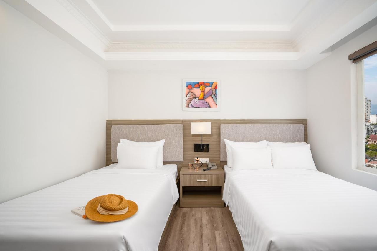 Royal Beach Hotel Da Nang Exterior foto